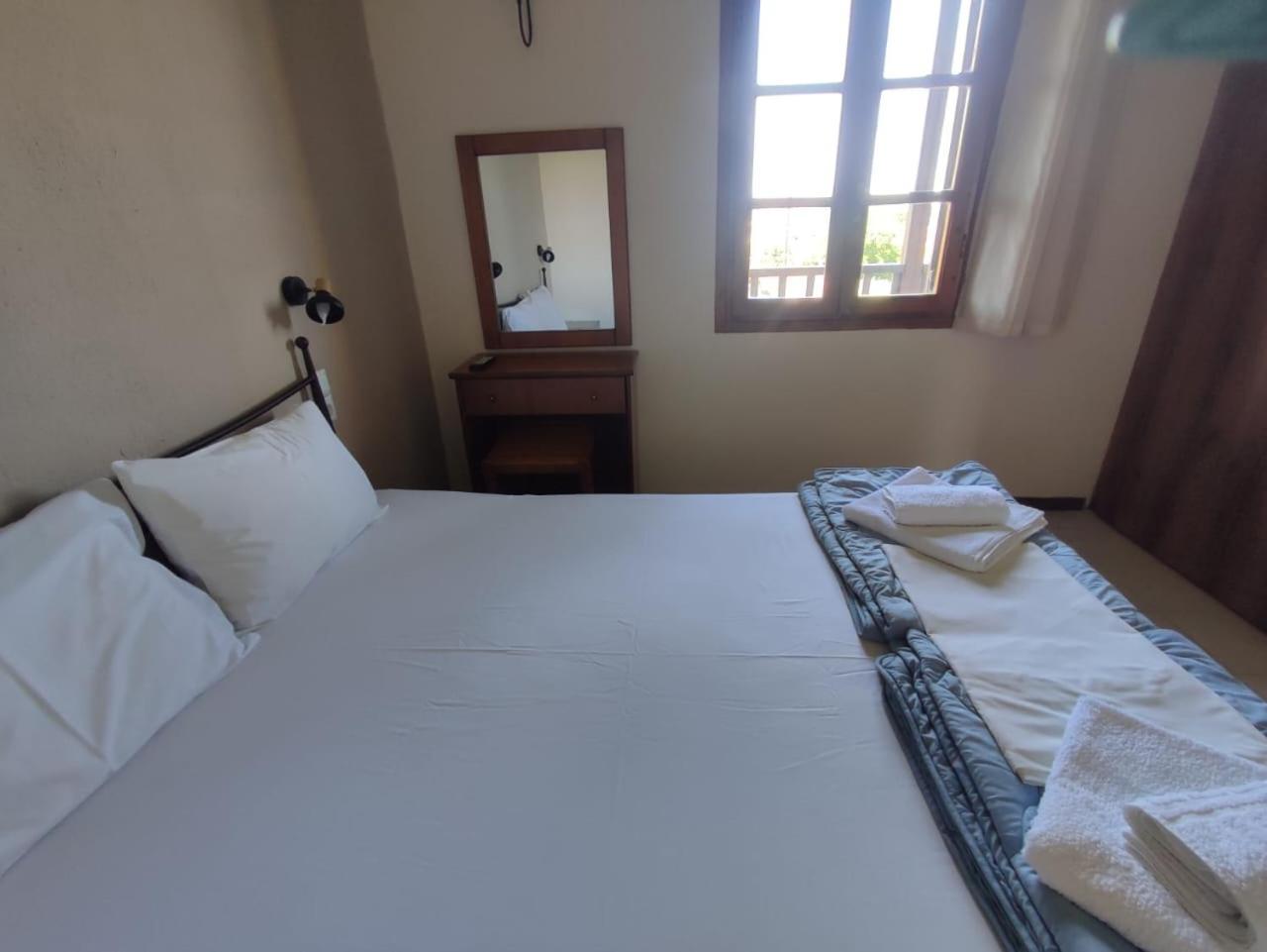 Aloni Apartment Afytos Ruang foto